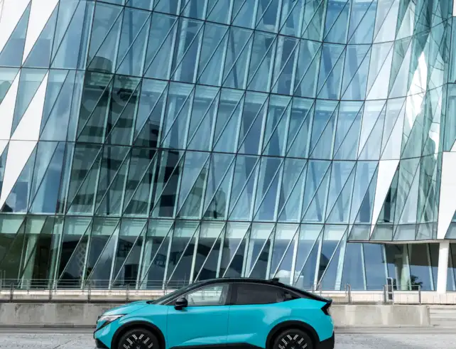 nowy Nissan LEAF elektryk samochód elektryczny Nissan 2025 foto LEAF086