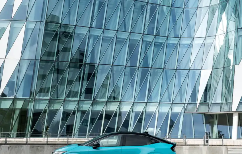 nowy Nissan LEAF elektryk samochód elektryczny Nissan 2025 foto LEAF086