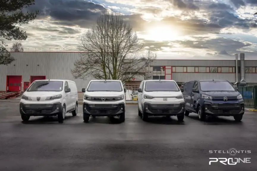 nowy silnik 2.2 Diesel średnie vany Stellantis Citroën Jumpy FIAT Scudo Opel Vivaro PEUGEOT Expert samochody dostawcze Stellantis van